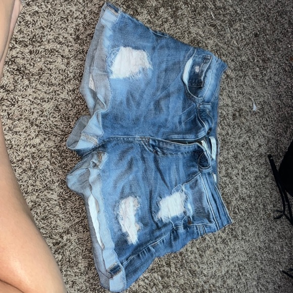 Light wash shorts - Picture 1 of 3